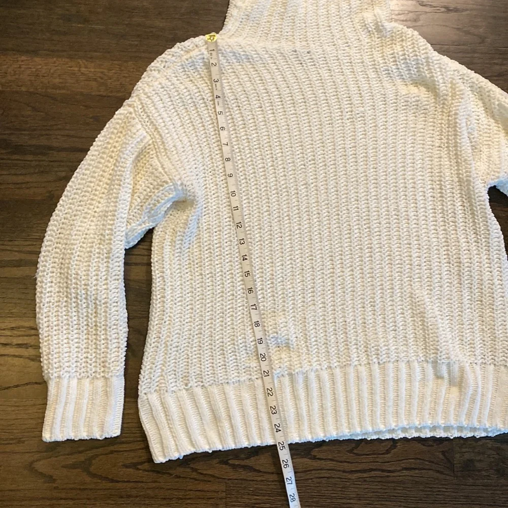 Pink Victorias Secret Very Soft White Turtleneck XS EUC